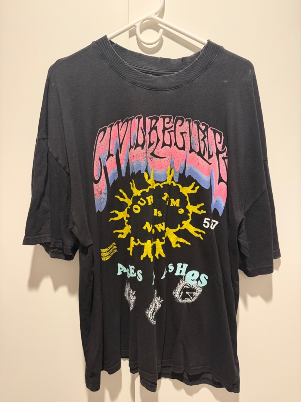 Black Graphic Short-Sleeve Men’s Tee with Multicolor Print